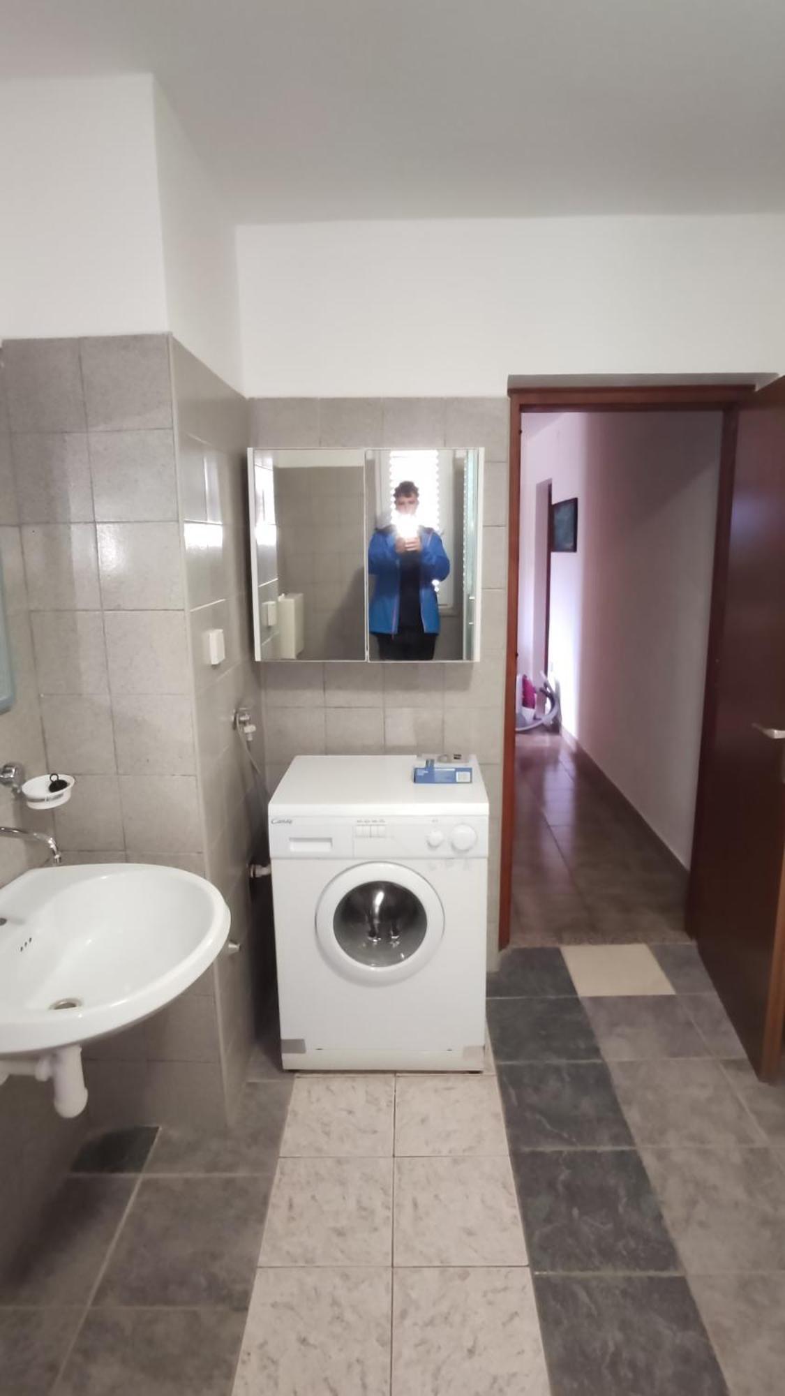 Ema Apartment ลาบิน ภายนอก รูปภาพ